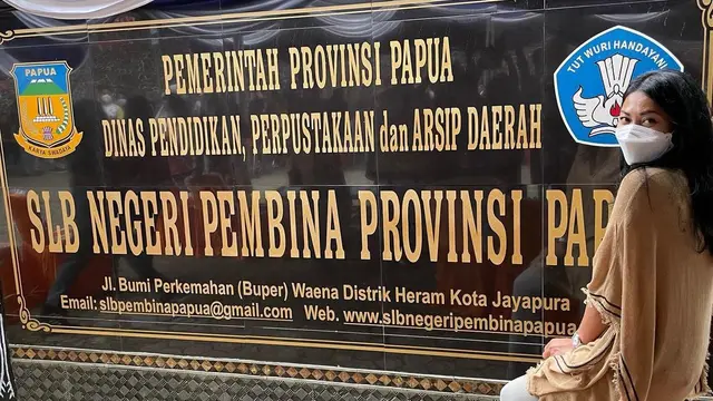6 Potret Anggun C Sasmi saat di Papua, Ikut Ramaikan Pembukaan Peparnas 2021