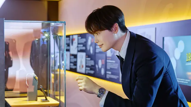 MIDO Perkenalkan Ocean Star 200 dengan brand ambassadoor Lee Jong Suk. (dok. Mido)