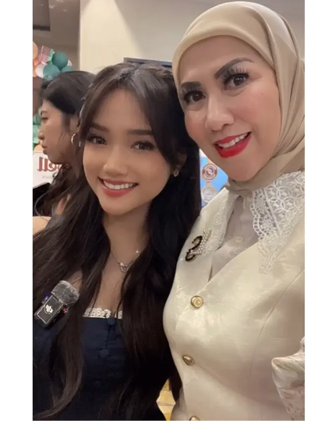 6 Detail Outfit Venna Melinda di Ulang Tahun Gala Sky, Elegan dalam Balutan Putih