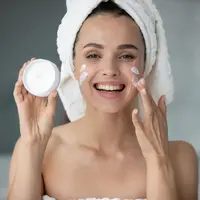 ilustrasi manfaat kandungan peptida pada produk kecantikan/fizkes/shutterstock