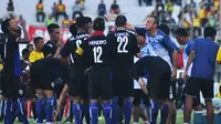 Arema Cronus Tantang Persib di Final Torabika Bhayangkara Cup