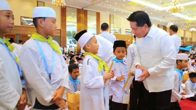Maknai Ramadan dan Nuzulul Quran, BSI Bagi THR ke 2.222 Anak Yatim