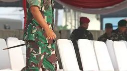 Panglima TNI Marsekal Hadi Tjahjanto saat menghadiri apel kesiapan pasukan pengamanan pelantikan presiden dan wakil presiden terpilih 2019-2024 di Lanud Halim Perdanakusuma, Jakarta, Senin (30/9/2019). Pelantikan akan dilangsungkan pada 20 Oktober 2019 mendatang. (Liputan6.com/Herman Zakharia)