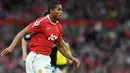Winger Manchester United Antonio Valencia sedang berlaga kontra Schalke 04 pada leg kedua semifinal Liga Champions di Old Trafford, 4 Mei 2011. AFP PHOTO/PATRIK STOLLARZ