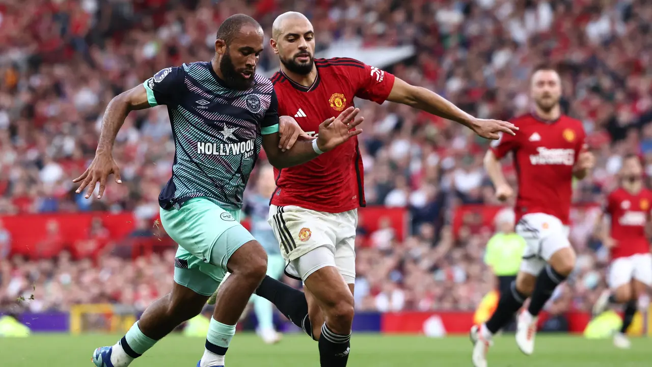 Sofyan Amrabat, Manchester United
