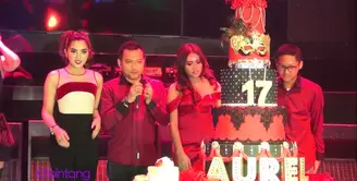 Penuh kejutan dan penuh makna di ulang tahun Aurel yang ke 17, di usia yang sekarang ini Aurel sudah bertambah dewasa dan sudah semakin cantik.