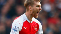 PEDE - Bek Arsenal Per Mertesacker percaya diri menatap pertandingan melawan Bayern Munchen di Liga Champions usai mengalahkan MU. (Sky Sports)