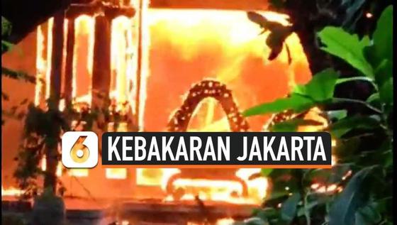 VIDEO: Kosleting Listrik Menghanguskan 2 Rumah Mewah