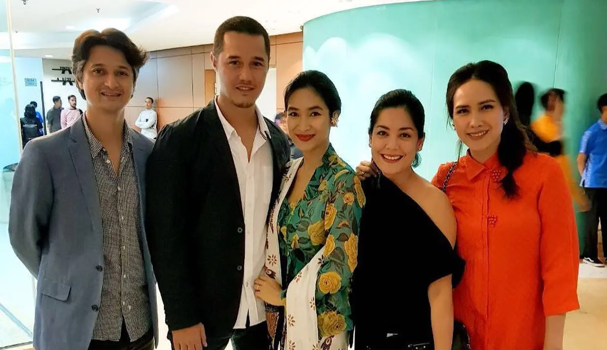 Di luar lokasi syuting pun Lulu dan Happy tetap menjaga komunikasi hingga akhirnya menjalin persahabatan. (Foto: instagram.com/happysalma)