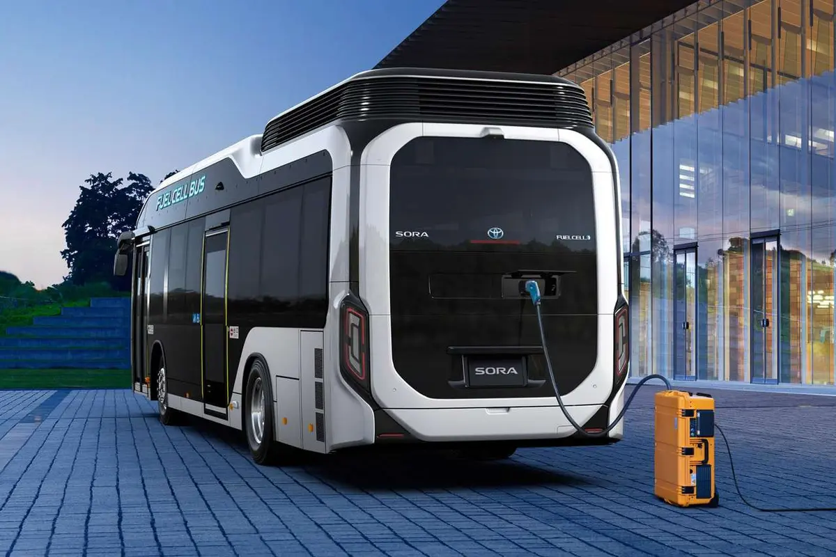 Isuzu dan Toyota berkolaborasi menghadirkan bus hidrogen generasi baru yang akan diproduksi di Jepang mulai 2026 (Autoindustriya)