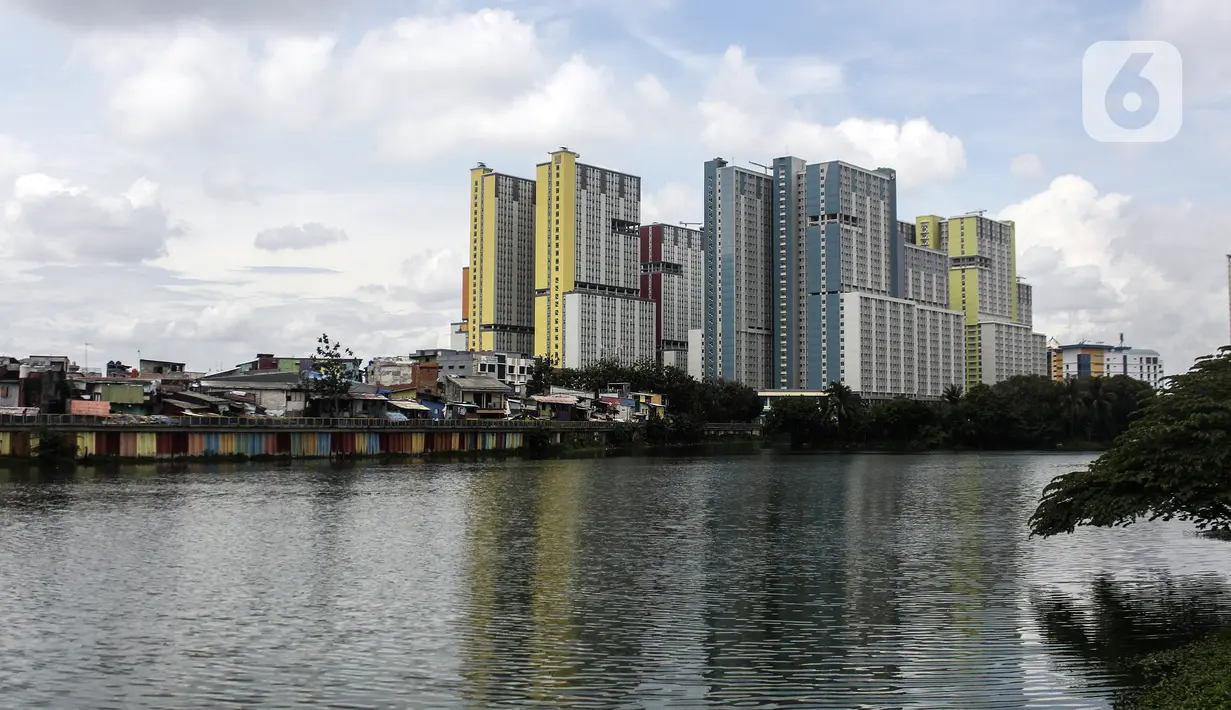 Suasana tempat karantina pasien COVID-19 Wisma Atlet, Jakarta, Kamis (3/3/2022). Hingga dua tahun berselang, pada 2 Maret 2022, pemerintah mencatat ada 5.630.096 kasus positif COVID-19 di Indonesia sejak pengumuman kasus pertama. (Liputan6.com/Johan Tallo)