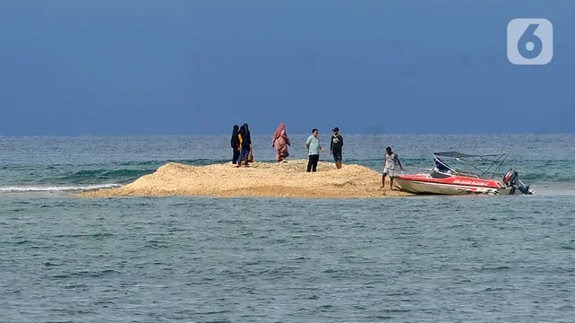 Seminggu Setelah Lebaran Idul Fitri, Taman Nasional Baluran Masih Ramai Wisatawan