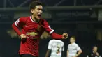 Ander Herrera gelandang Manchester United memperlihatkan kemampuan menjadi seorang kiper handal saat sesi latihan bersama MU.