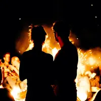 Ilustrasi relationship. (Foto: unsplash.com/Wesley Balten)