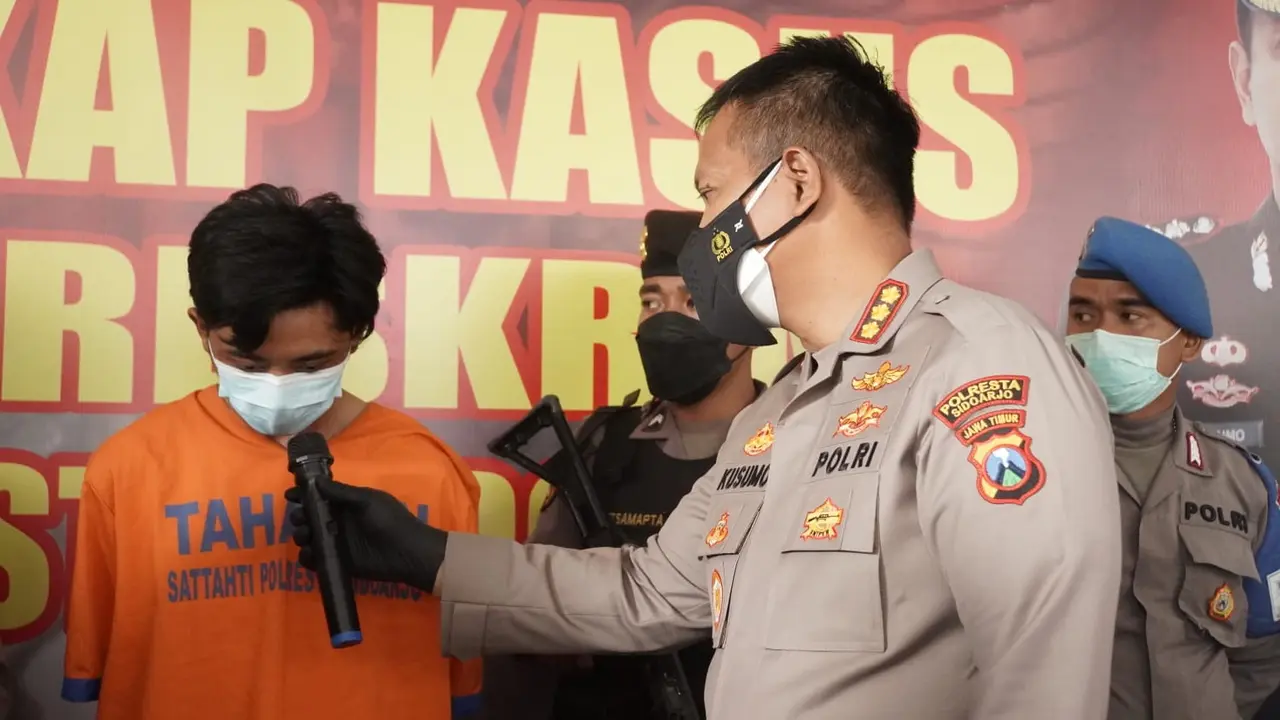 BDP ditangkap polisi karena bawa kabur mobil majikan. (Dian Kurniawan/Liputan6.com)