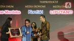 Pemimpin Redaksi Liputan6.com, Titis Widyatmoko (kanan) saat menerima penghargaan dari Otoritas Jasa Keuangan (OJK) untuk Kategori Media Online Terproduktif SubKategori Media Umum pada acara OJK Apresiasi Media Massa, Jakarta, Selasa (2/12/2025). Dalam rangka peringatan Hari Ulang Tahun (HUT) ke-14, Otoritas Jasa Keuangan (OJK) menggelar OJK Apresiasi Media Massa di Balai Kartini, Jakarta, Selasa (2/12/2025). (Liputan6.com/Helmi Fithriansyah)