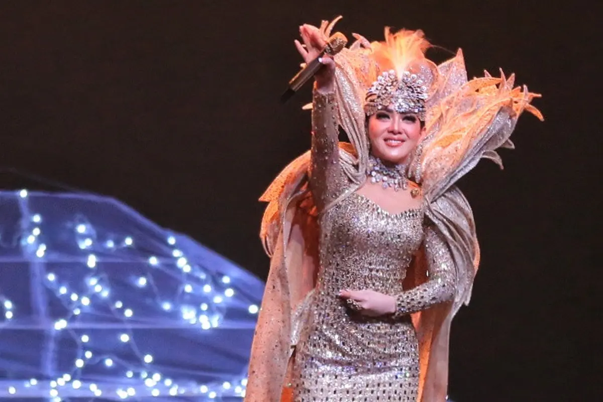 [Bintang] Syahrini