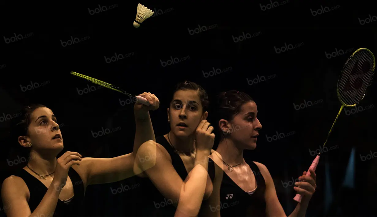 Pada babak 16 besar itu, Carolina Marin berhasil menaklukan pebulutangkis muda Jepang, Akane Yamaguchi. (Bola.com/Vitalis Yogi Trisna)