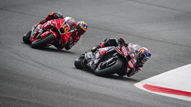 Jorge Martin (Depan)