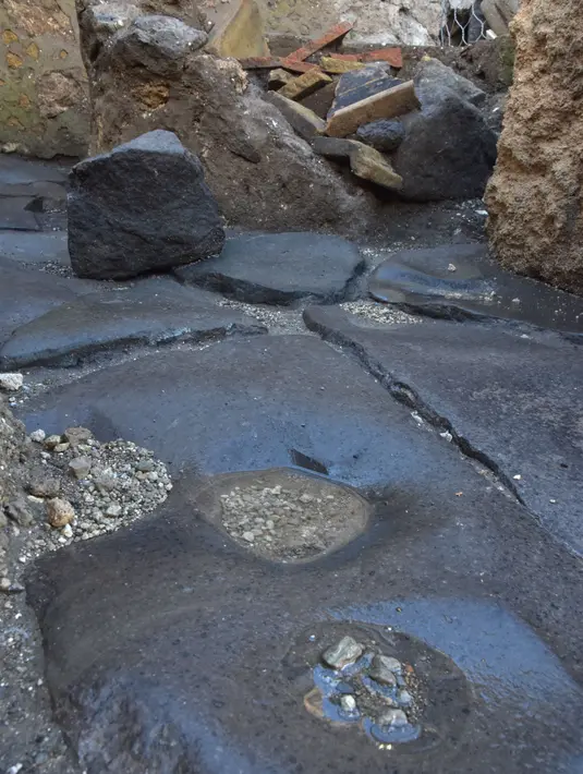 Selain itu, ada juga lekukan di lantai untuk mengoordinasikan pergerakan hewan, dipaksa berjalan berjam-jam, dengan mata tertutup. (Handout / POMPEII ARCHAEOLOGICAL PARK / AFP)