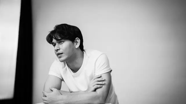 7 Pemotretan Terbaru Rangga Azof, Tampil Simpel Tapi Banjir Pujian