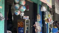 Abu Anak Krakatau Sampai Depok, Masker Diburu hingga Stok Menipis
