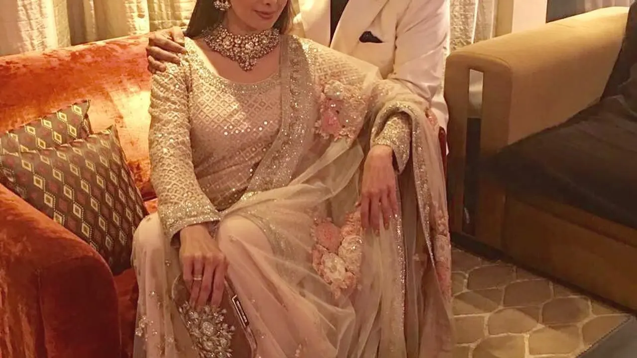 [Bintang] Sebelum Dipisahkan oleh Maut, Ini 8 Potret Kemesraan Sridevi dan Suami