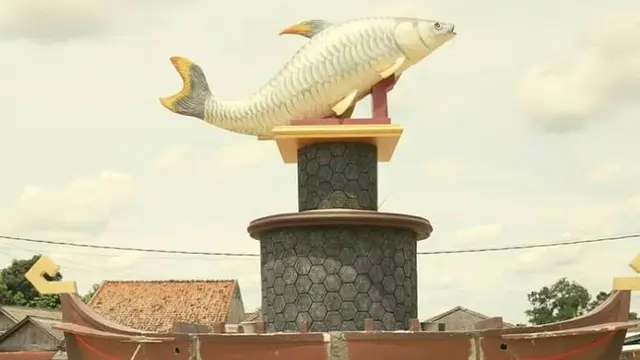 Tugu ikan jelabat