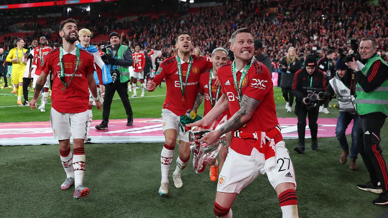 Foto: Akhirnya Setelah 6 Tahun MU Bisa Pamer Trofi Lagi