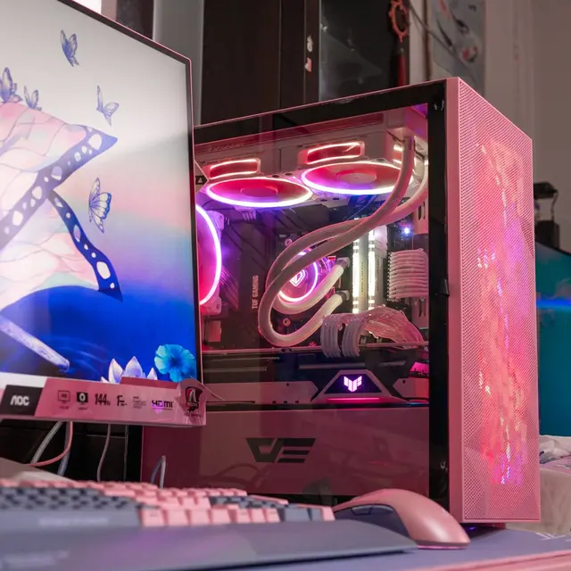 Gadis Penderita Kanker Ini Dihadiahi Paket PC Demon Slayer Pink, Ini 6 Potretnya