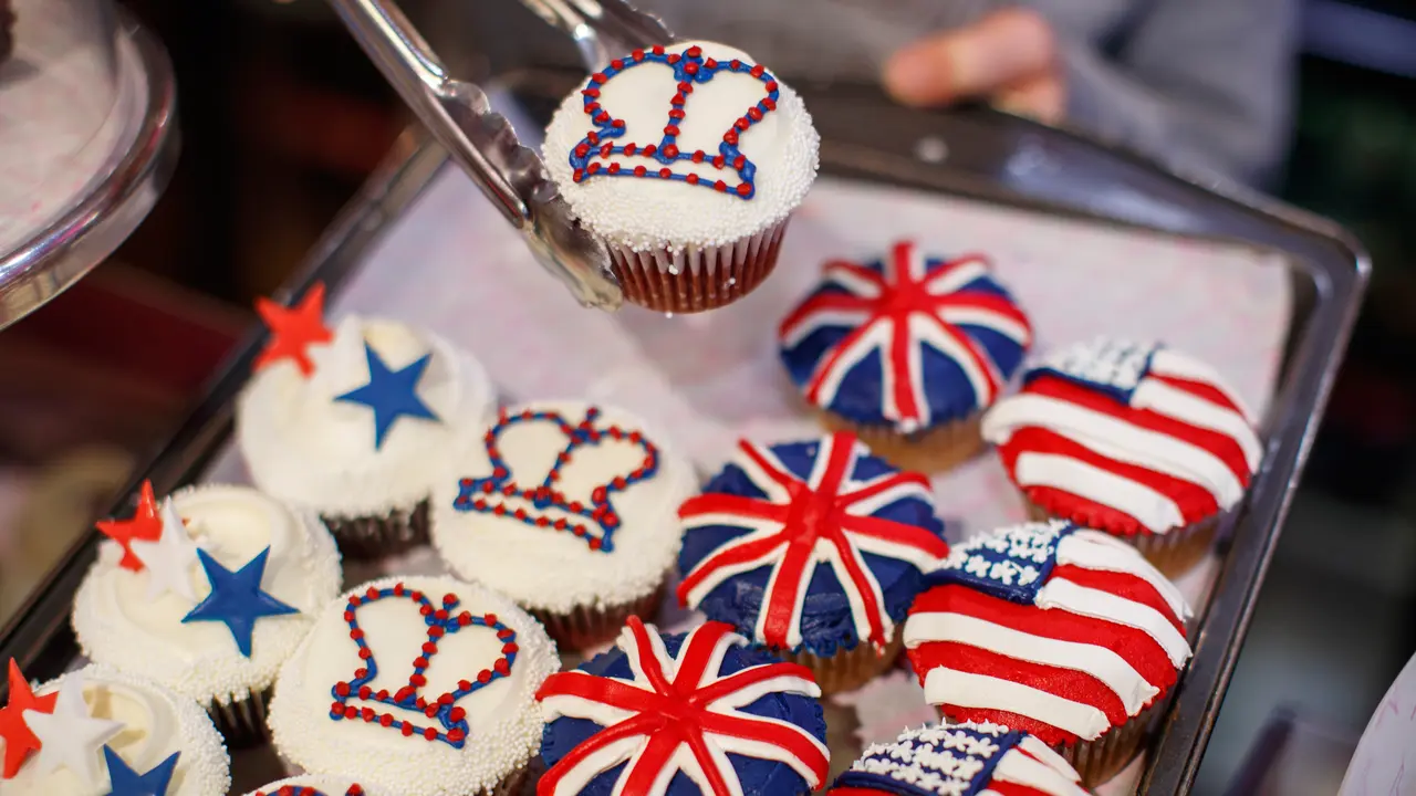 Cupcake Edisi Pangeran Harry-Meghan Markle