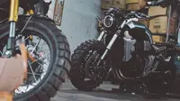 Bengekel Katros Garage hanya memproduksi enam sepeda motor, tiga unit untuk konsumen umum dan tiga unit untuk kerja sama. (Instagram @katrosgarage)
