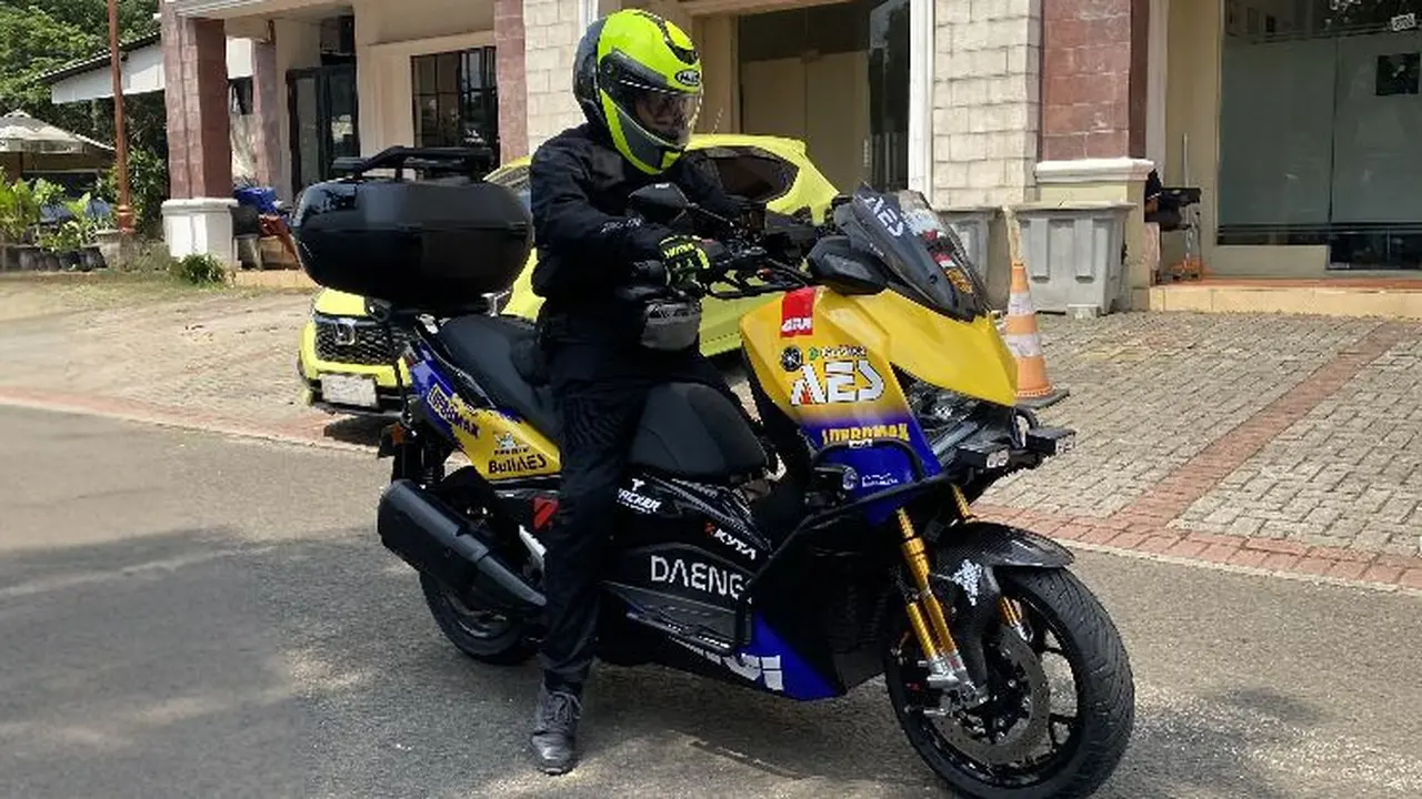 Pria Ini Kembali Geber Yamaha XMax 11 Ribu Km dari Mekah ke Eropa (Ist)