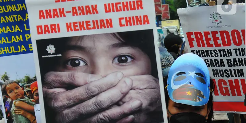 Demo kedubes China muslim uighur