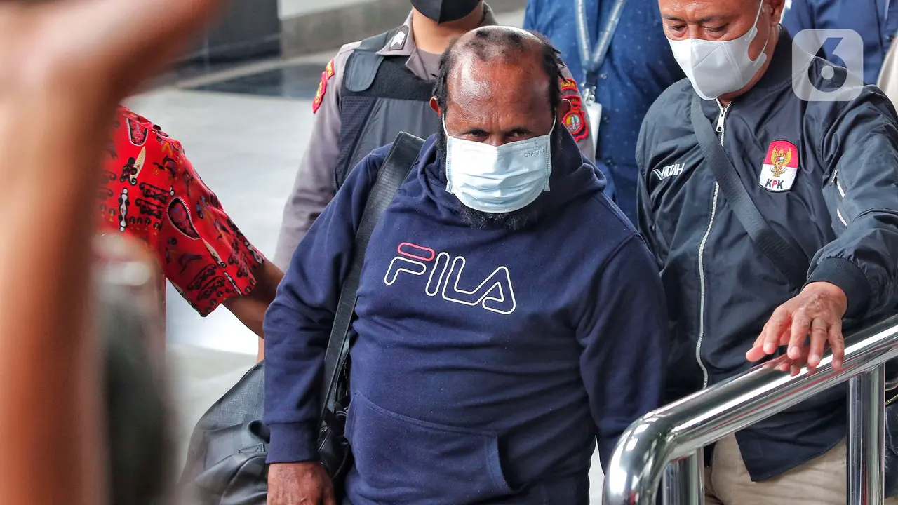 Bupati Mamberamo Tengah Ricky Ham Pagawak