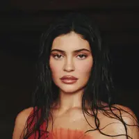 Apa alasan Kylie Jenner mengubah nama anak kedua? Simak selengkapnya di sini. (Instagram/kyliejenner).