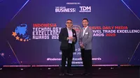 Direktur Utama Infomedia, Eddy Sofryano, menerima Penghargaan Indonesia Technology Excellence Award for Emerging Technology 2025. Credit: Infomedia
&nbsp;