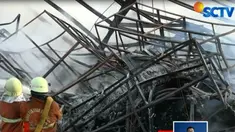 Dibutuhkan waktu yang lama dan 23 mobil pemadaman kebakaran untuk menjinakkan si jago merah.