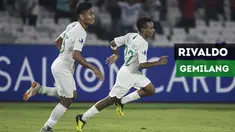 Berita video aksi-aksi gemilang Todd Rivaldo saat Timnas Indonesia U-19 melawan Qatar U-19 pada laga kedua Grup A Piala AFC U-19 di SUGBK, Senayan, Jakarta, Minggu (21/10/2018).