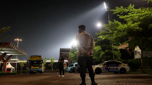 Foto: Lapangan THOR Steril, Petugas Keamanan Berjaga Ketat di Lokasi Latihan Timnas Indonesia U-17