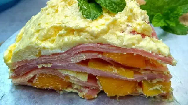 Resep mille crepes mangga stroberi. (dok. Cookpad @karana08)