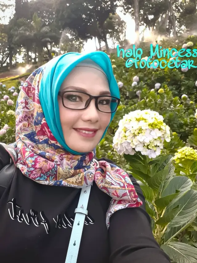 Selfie Sherlie Subagyo. Cantik dan Awet Muda