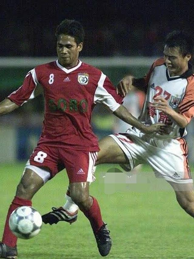 Mantan bek tengah PSM, Alibaba