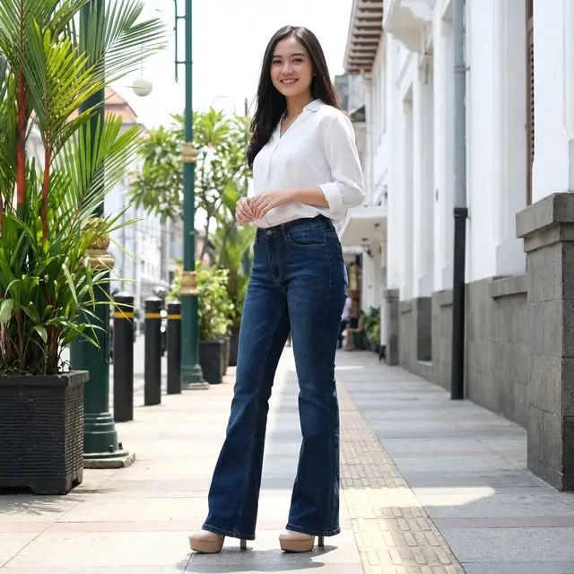 Flare Pants (Cutbray) (Gemini AI)