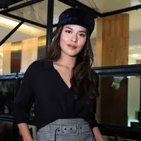 Raisa merupakan salah satu artis Indonesia yang tetutup untuk urusan asmara. Ia tak ingin membuka kisah asmaranya dengan Hamish sampai akhirnya mereka menikah. (Deki Prayoga/Bintang.com)