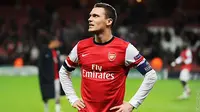 Vermaelen Yakin Arsenal Kalahkan Liverpool