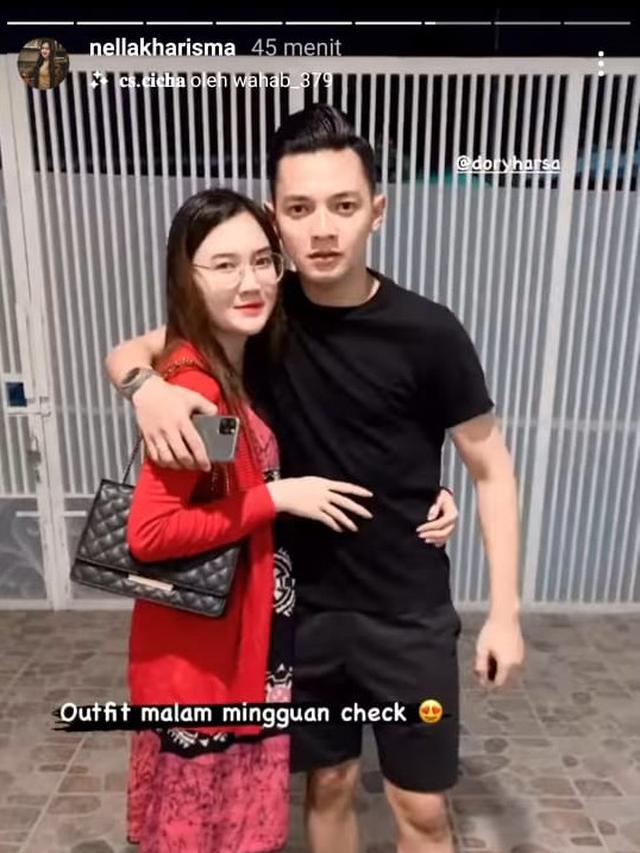 6 Potret Rumah Nella Kharisma dan Dory Harsa, Bernuansa Putih