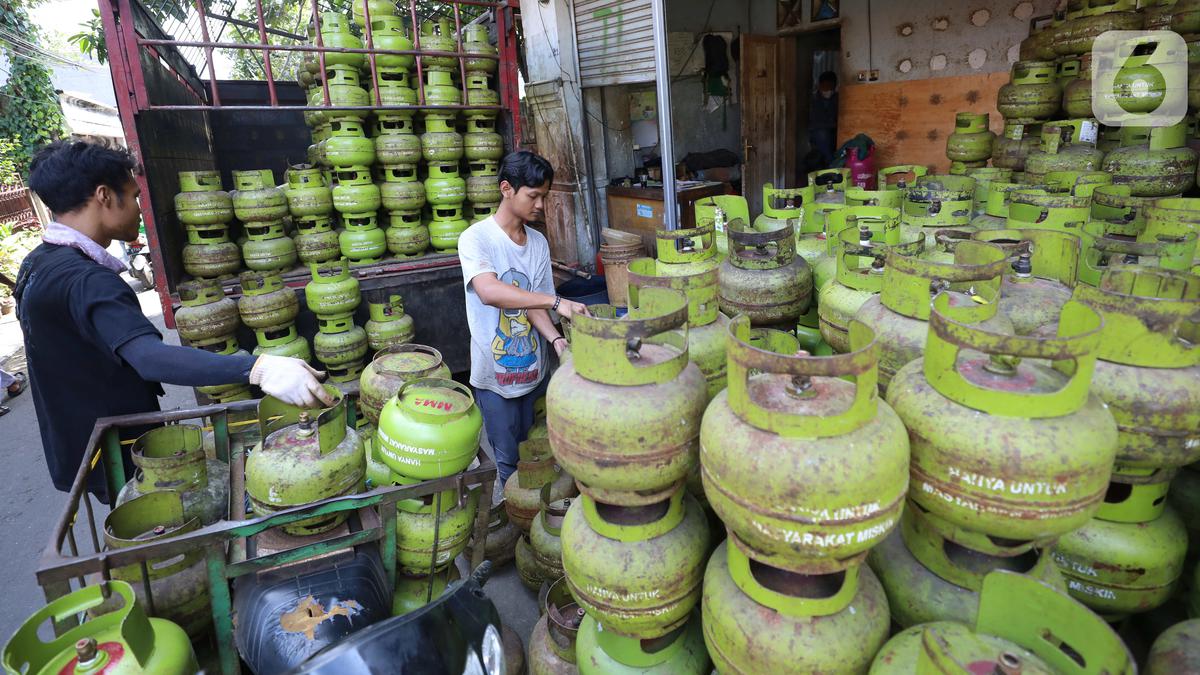 Heboh Masyarakat Antre Beli LPG 3 Kg, Bagaimana Siasat agar Subsidi Tepat Sasaran?