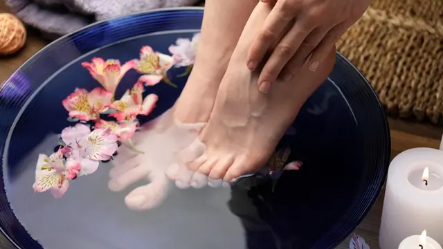 Tutorial Foot Spa di Rumah: Cara Mudah Rawat Kaki Lelah Jadi Lebih Relaks