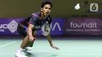 Pebulu tangkis tunggal putra Indonesia Chico Aura Dwi Wardoyo saat melawan Kantaphon Wangcharoen (Thailand) dalam babak 32 besar Indonesia Open 2024 di Istora Geloran Bung Karno, Senayan, Jakarta, Selasa (4/6/2024). (Liputan6.com/Herman Zakharia)